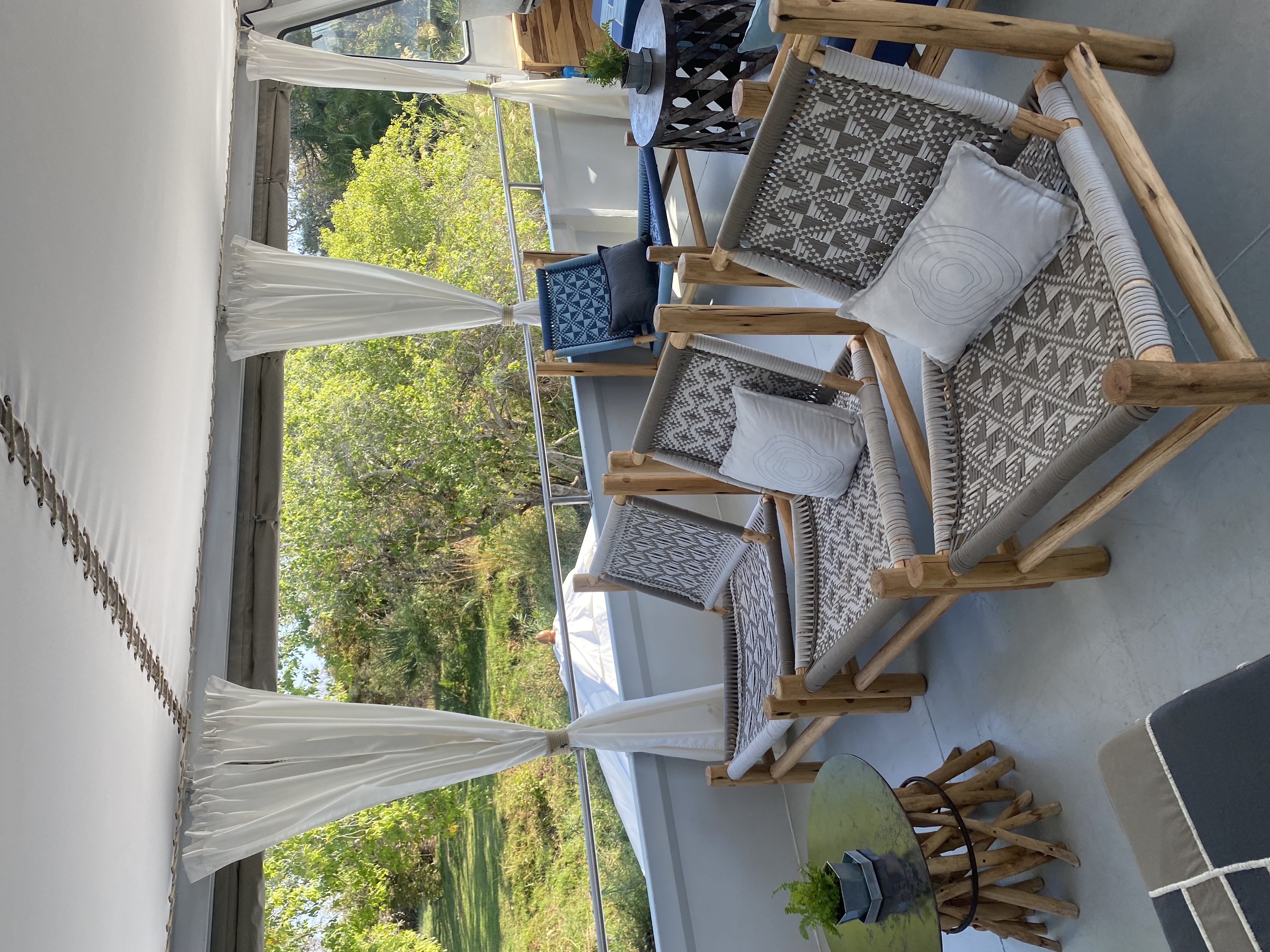 Divine Travel Agency